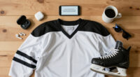 NHL Prospect Austin Roest Asks For Support After His Girlfriend Is Diagnosed With Stage 4 Cancer - People.com